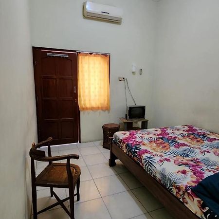 Hotel Metro Kudus Tanggulangin Exterior foto